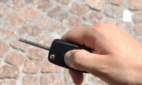 Få ekstra nøgle til bil eller bilnøgle med startspærre.